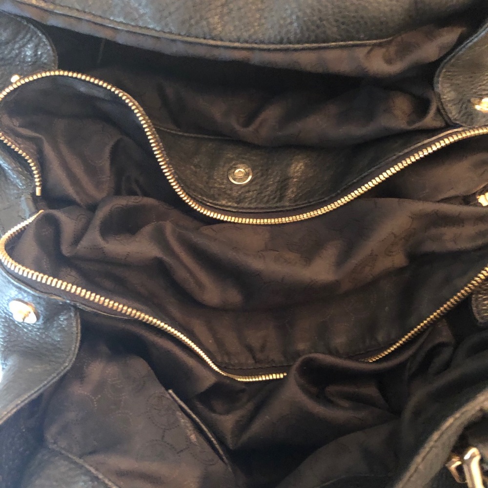 Purse - Picture 2 of 3